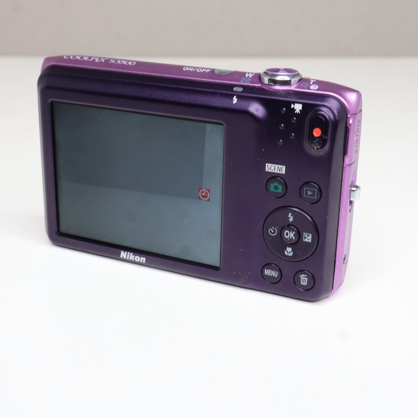 Nikon COOLPIX S3500 Pink 20.1MP Compact Digital Camera 7x Zoom Starter Set