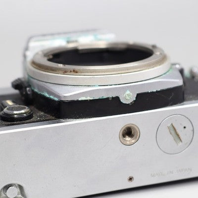 Nikon FE Reflex 35mm - Per Restauro o Ricambi