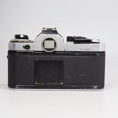 Nikon FE Reflex 35mm - Per Restauro o Ricambi