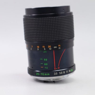 Yashica MC Zoom 35-70mm f/3.5-4.5