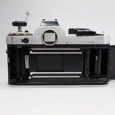 Nikon FE Reflex 35mm - Per Restauro o Ricambi