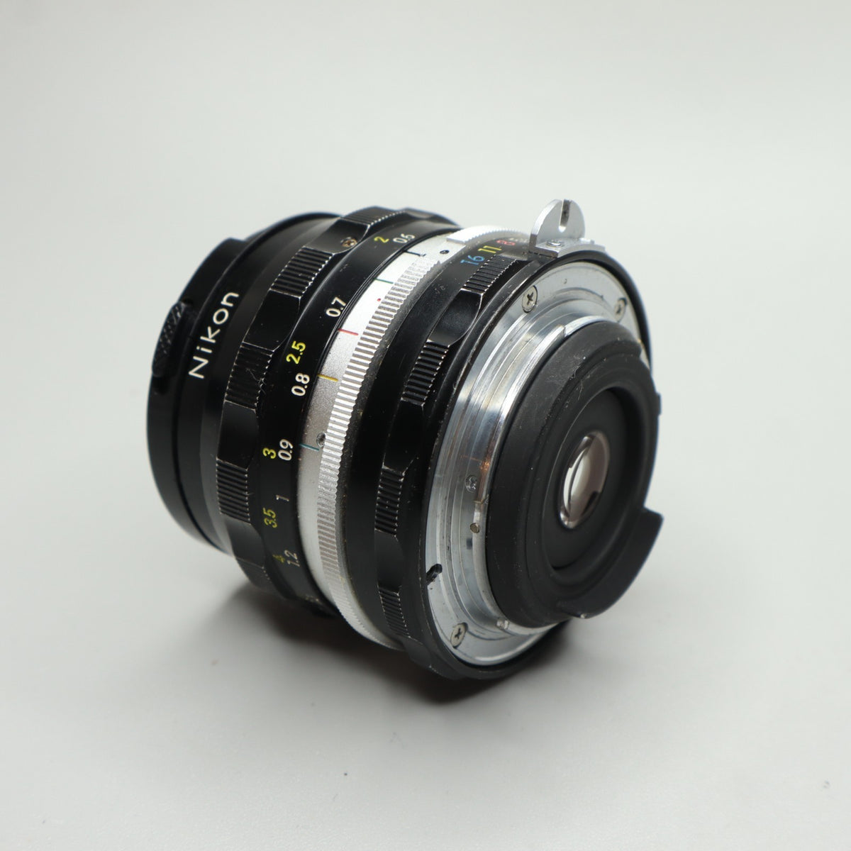 Nikon Nikkor-H C Auto 28mm f/3.5 Pre-Ai