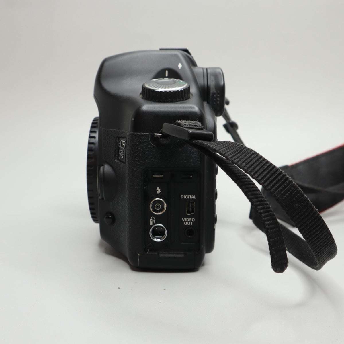 Canon EOS 5D Mark I - Fotocamera Reflex Digitale, Solo Corpo
