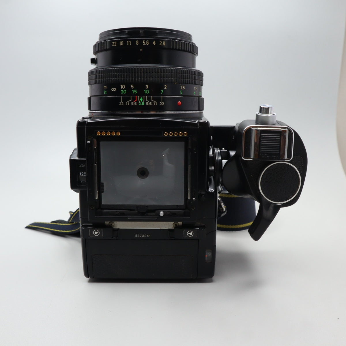 Zenza Bronica ETRSi con Zenzanon-PE 75mm f/2.8 e mirino prisma