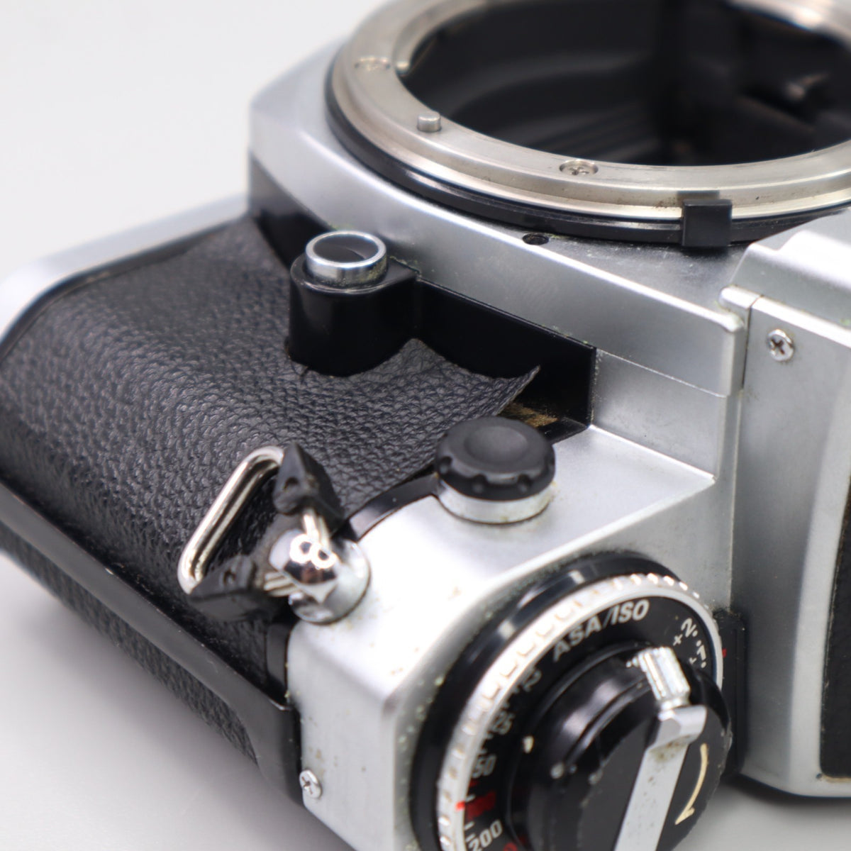 Nikon FE2 - Fotocamera Analogica 35mm, solo corpo