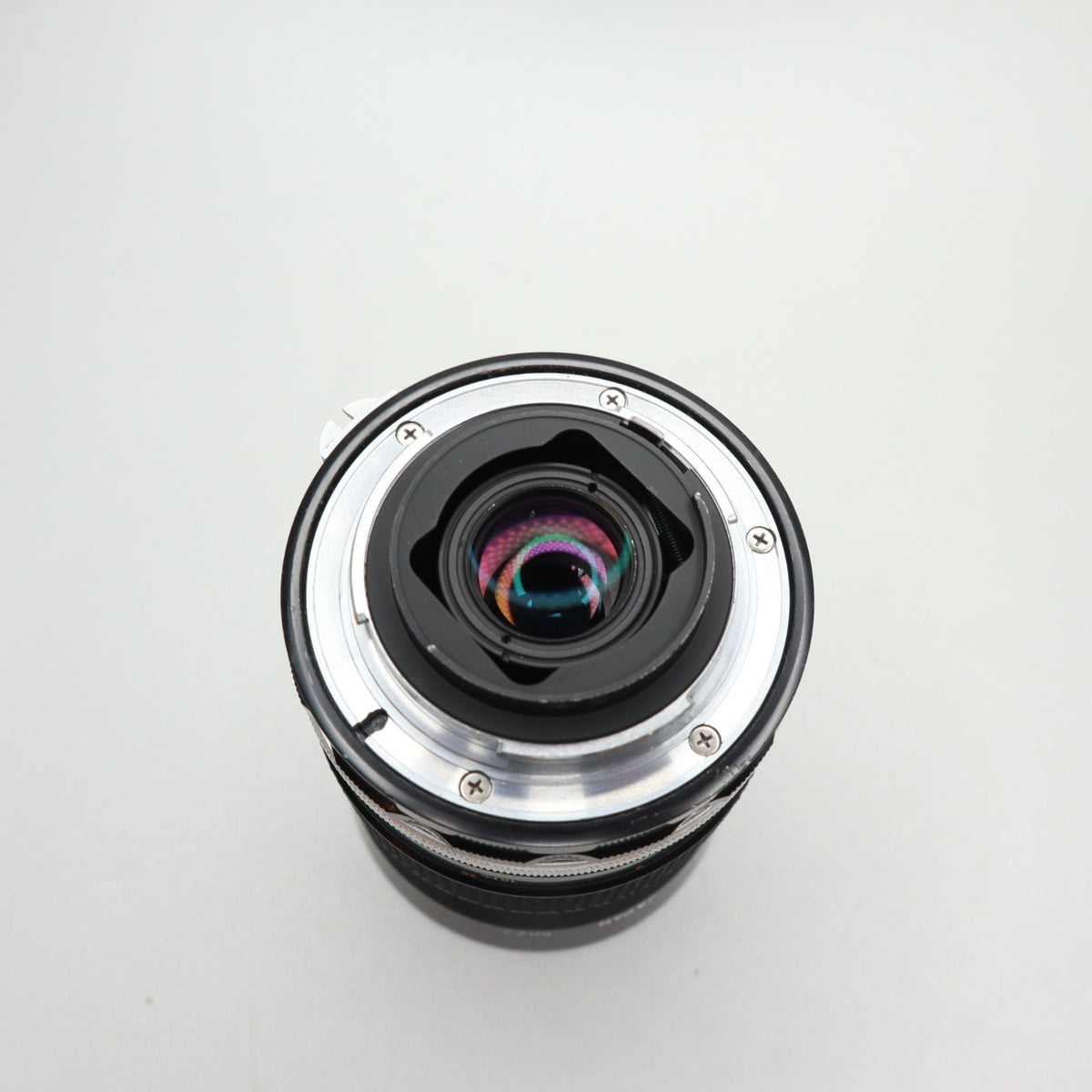 Nikon Micro-Nikkor-P C Auto 55mm f/3.5 Pre-AI con paraluce HS-2