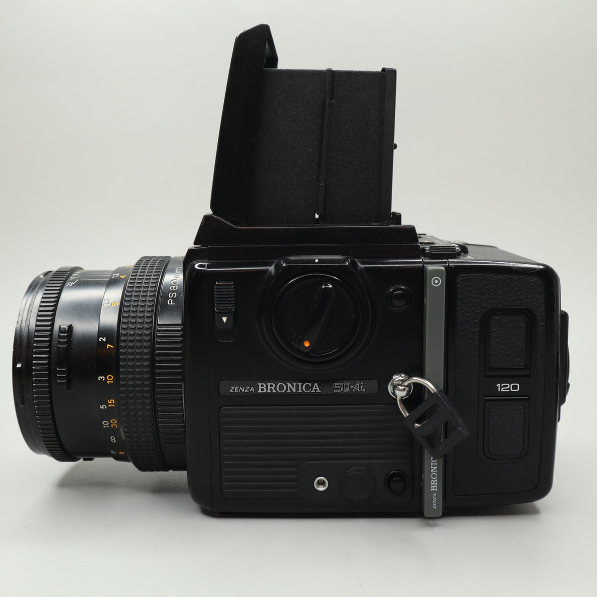 Zenza Bronica SQ-Ai con obiettivo 80mm f/2.8 e magazzino 120