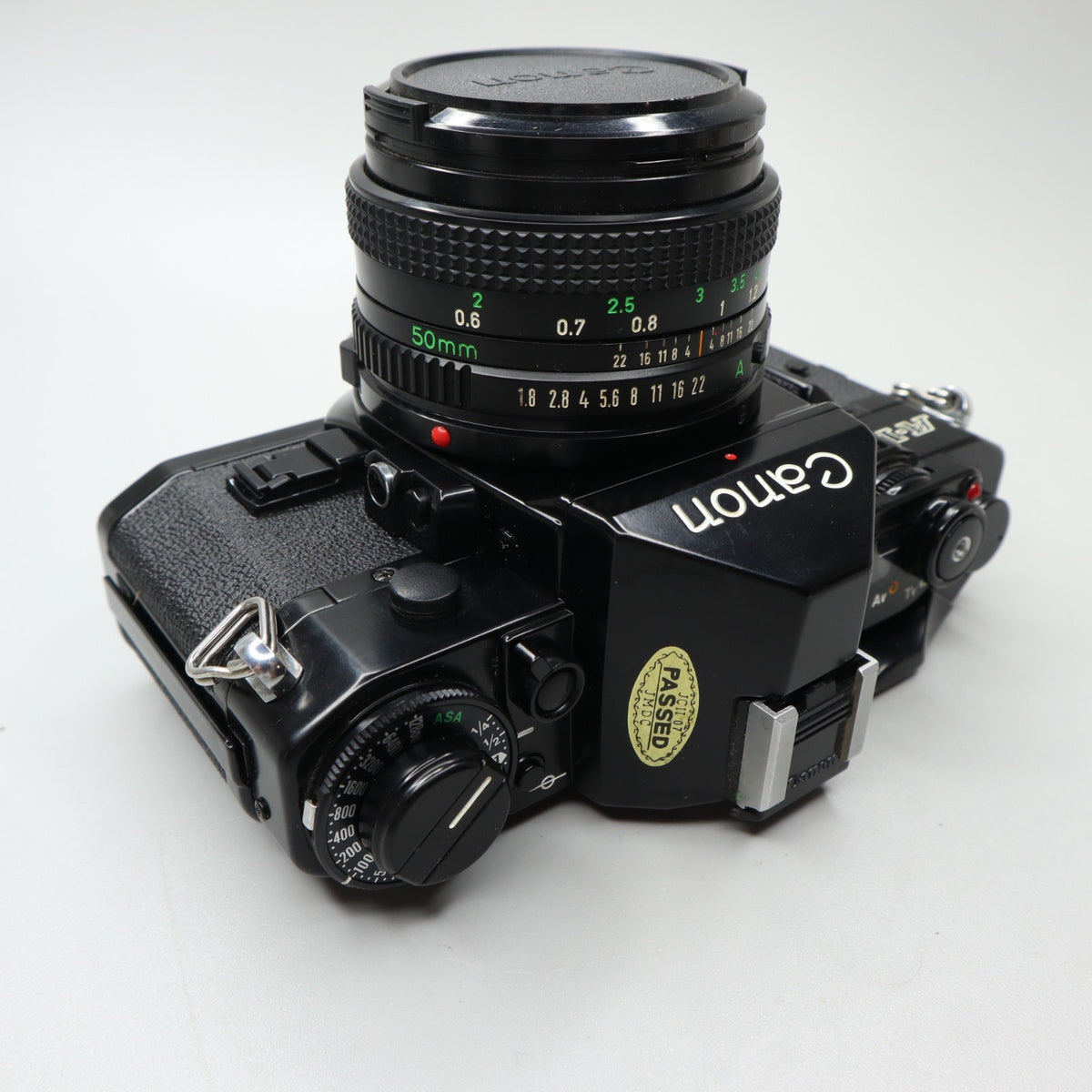 Canon A-1 con obiettivo FD 50mm f/1.8