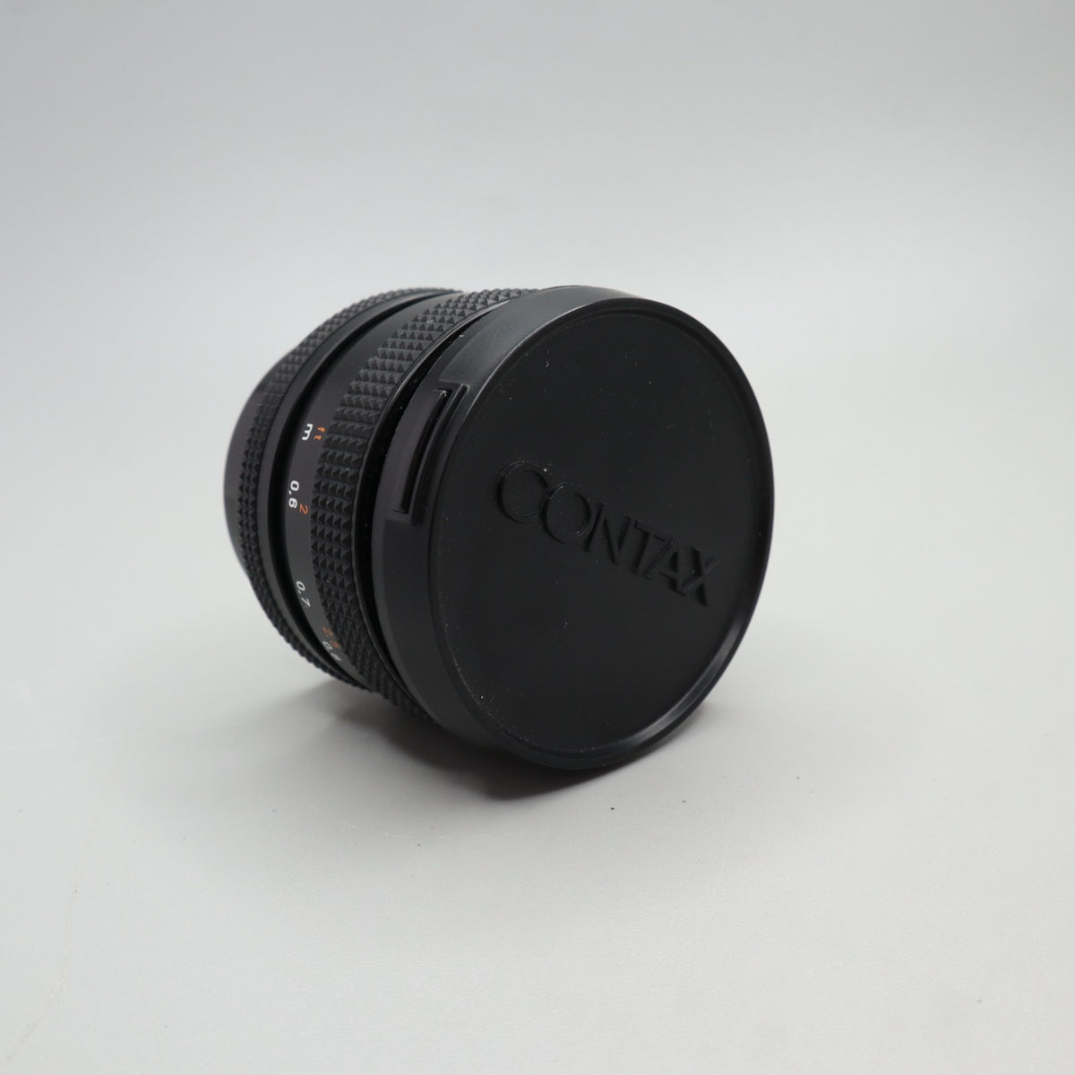Carl Zeiss Planar 50mm f/1.7 T* attacco Contax/Yashica