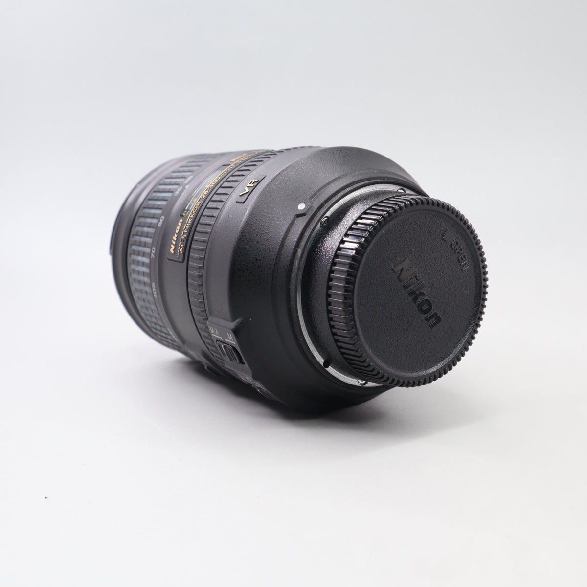 Nikon AF-S Nikkor 28-300mm f/3.5-5.6 G ED VR