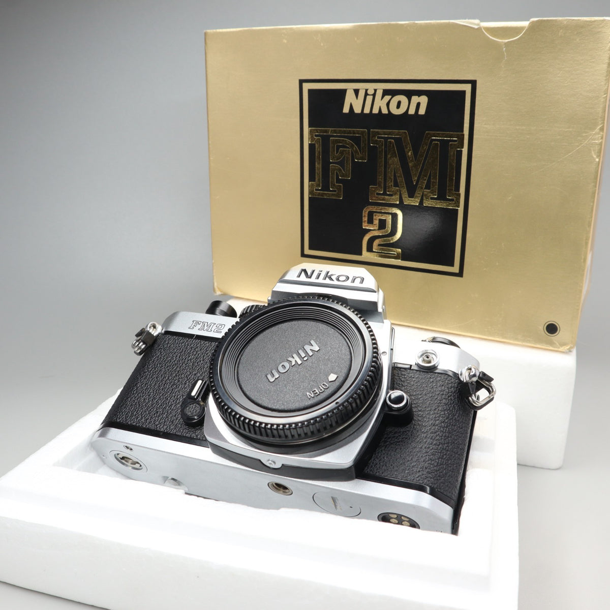 Nikon FM2 Argento - Condizioni Eccellenti, Praticamente Nuova