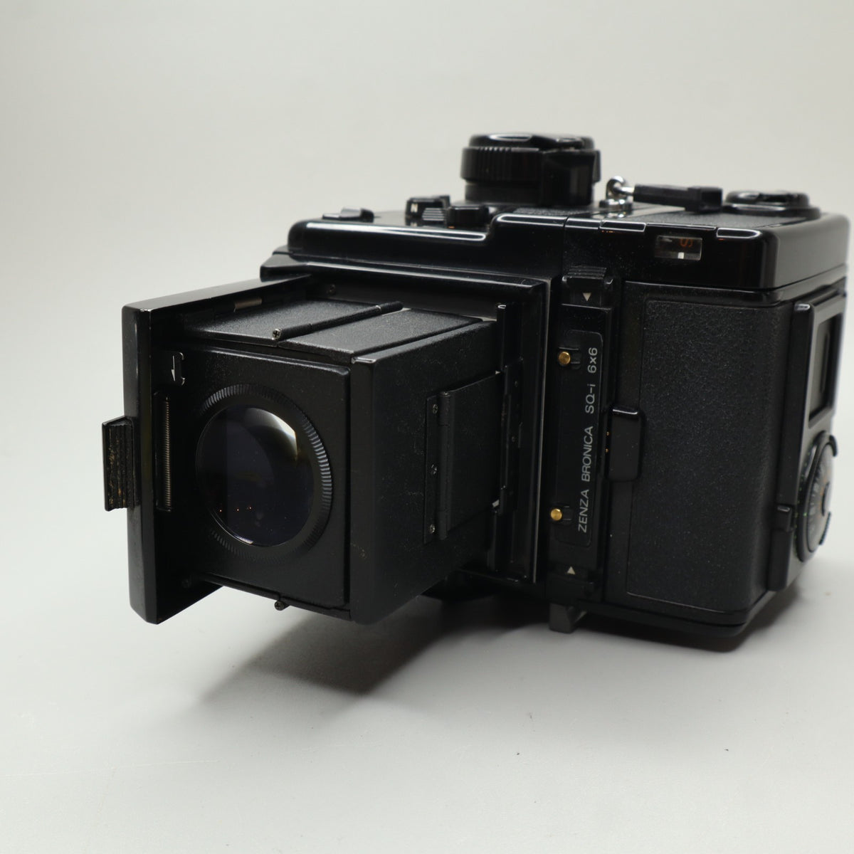 Zenza Bronica SQ-Ai con obiettivo 80mm f/2.8 e magazzino 120