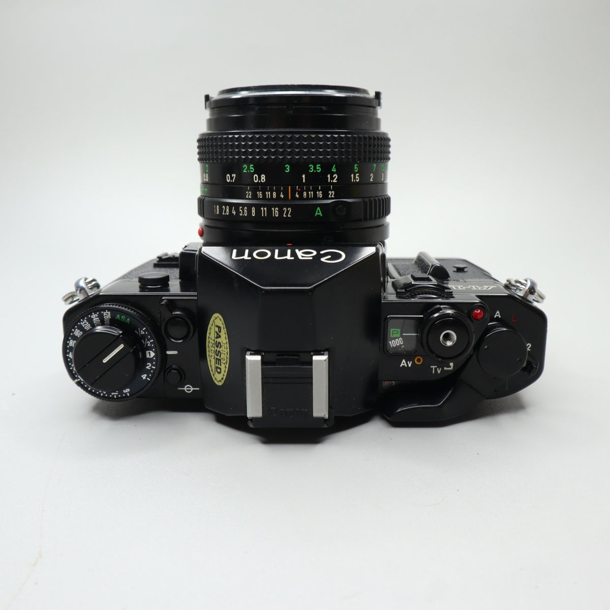 Canon A-1 con obiettivo FD 50mm f/1.8