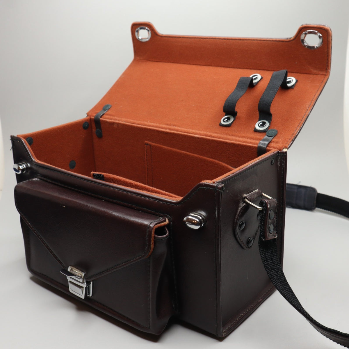 Borsa in pelle Nikon FB-17 per fotocamera