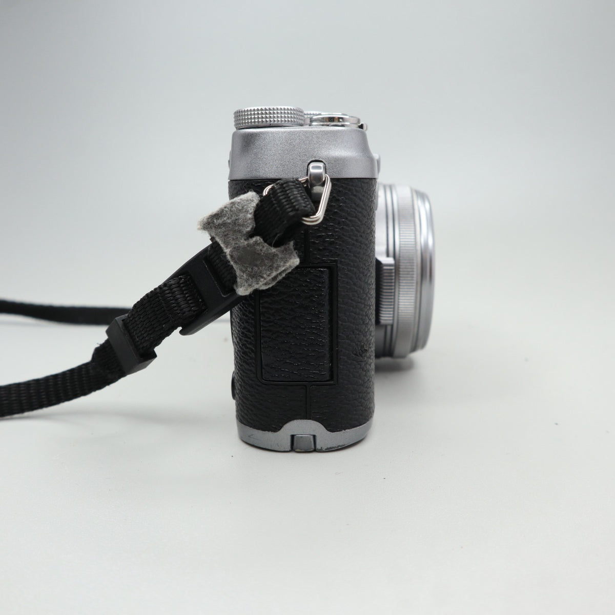 Fujifilm X100 Prima Serie 12.3MP - Fotocamera Digitale Vintage