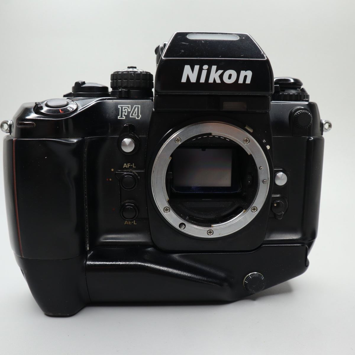 Nikon F4S con battery grip MB-21 - per ricambi