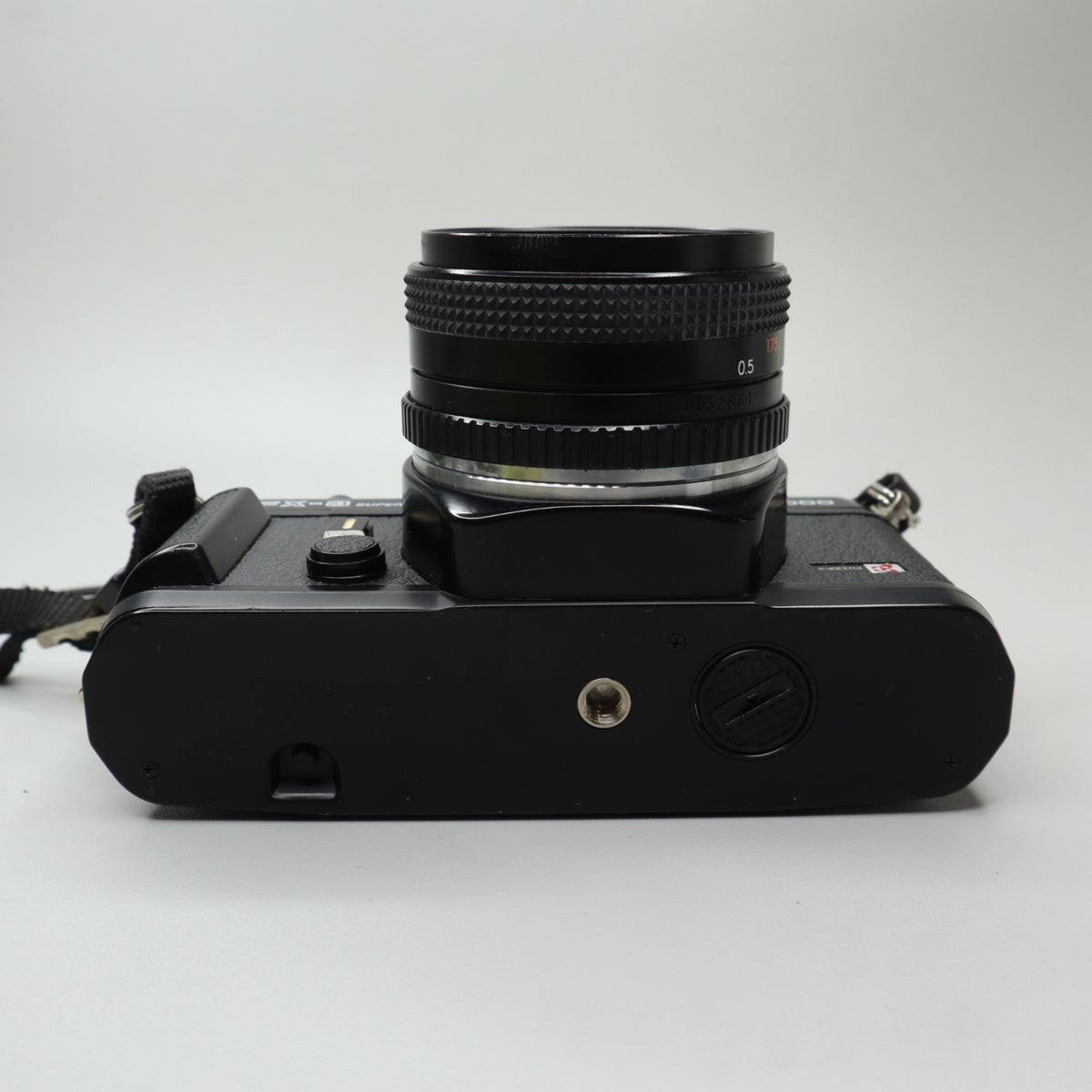 Yashica FX-3 Super 2000 con obiettivo ML 50mm f/1.9