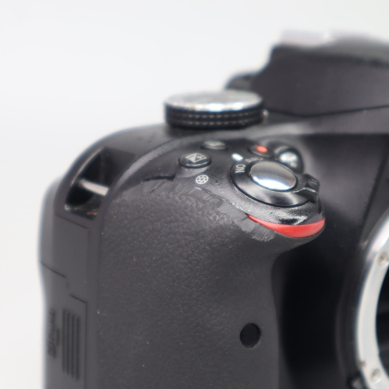 Nikon D3300 Solo Corpo Macchina Reflex Usata ~26.000 Scatti + Batteria e Caricat