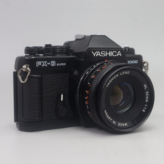 Yashica FX-3 Super 2000 + ML 50mm f/1.9 Reflex Analogica Ricondizionata