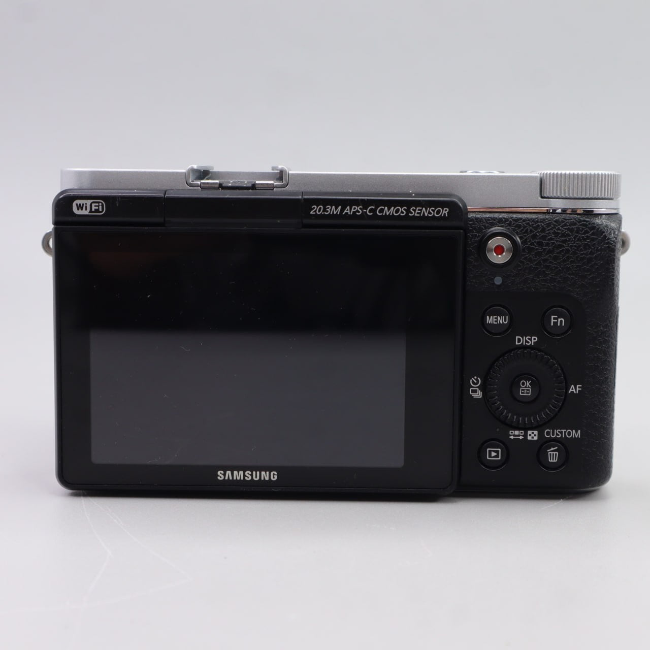 Samsung NX3000 Mirrorless Ricondizionata + Batteria Tracolla Cavo | Buono