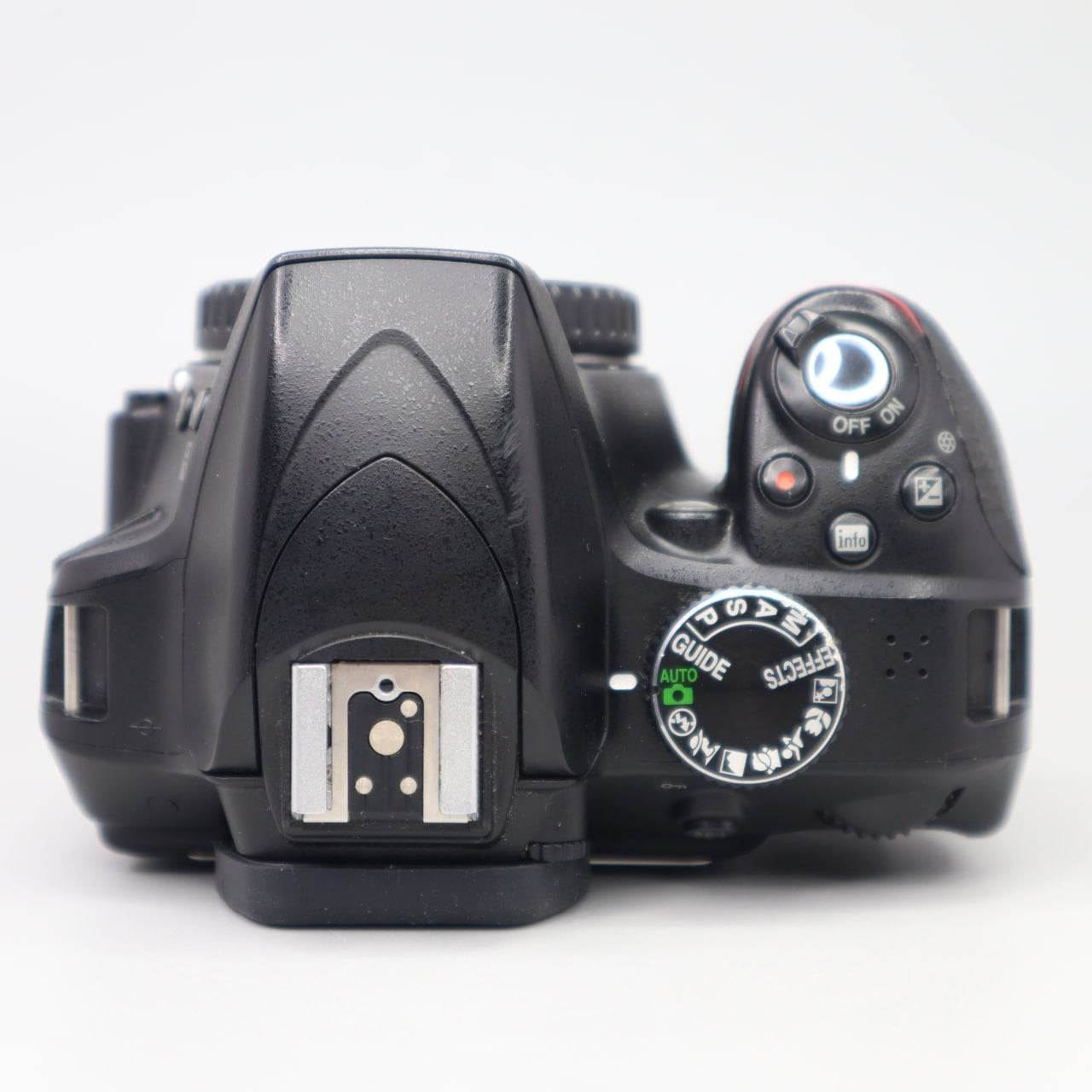 Nikon D3300 Solo Corpo Macchina Reflex Usata ~26.000 Scatti + Batteria e Caricat