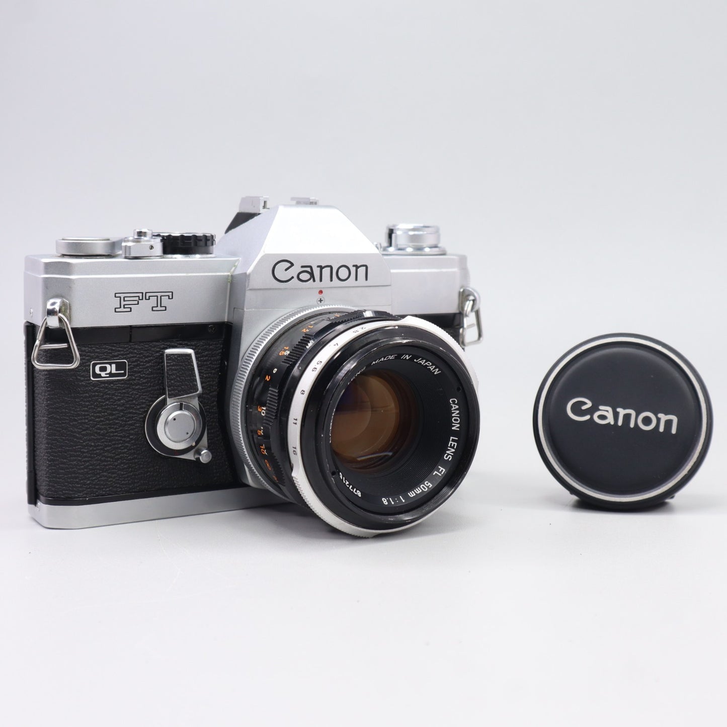 F Vintage Canon FT  QL SLR Film Camera  Canon FD 50mm 1.8 Lens
