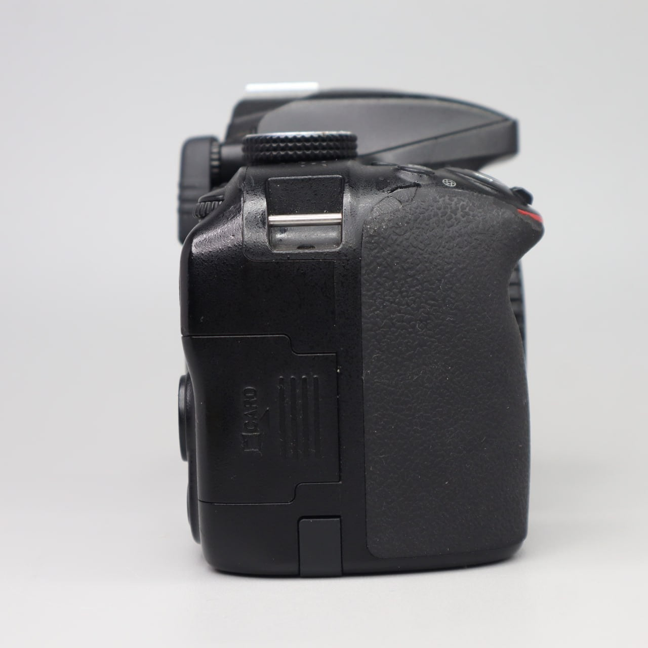 Nikon D3300 Solo Corpo Macchina Reflex Usata ~26.000 Scatti + Batteria e Caricat
