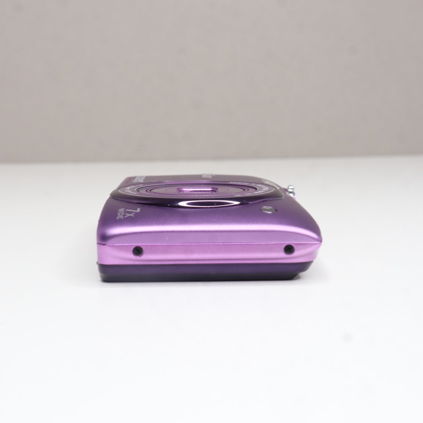 Nikon COOLPIX S3500 Pink 20.1MP Compact Digital Camera 7x Zoom Starter Set