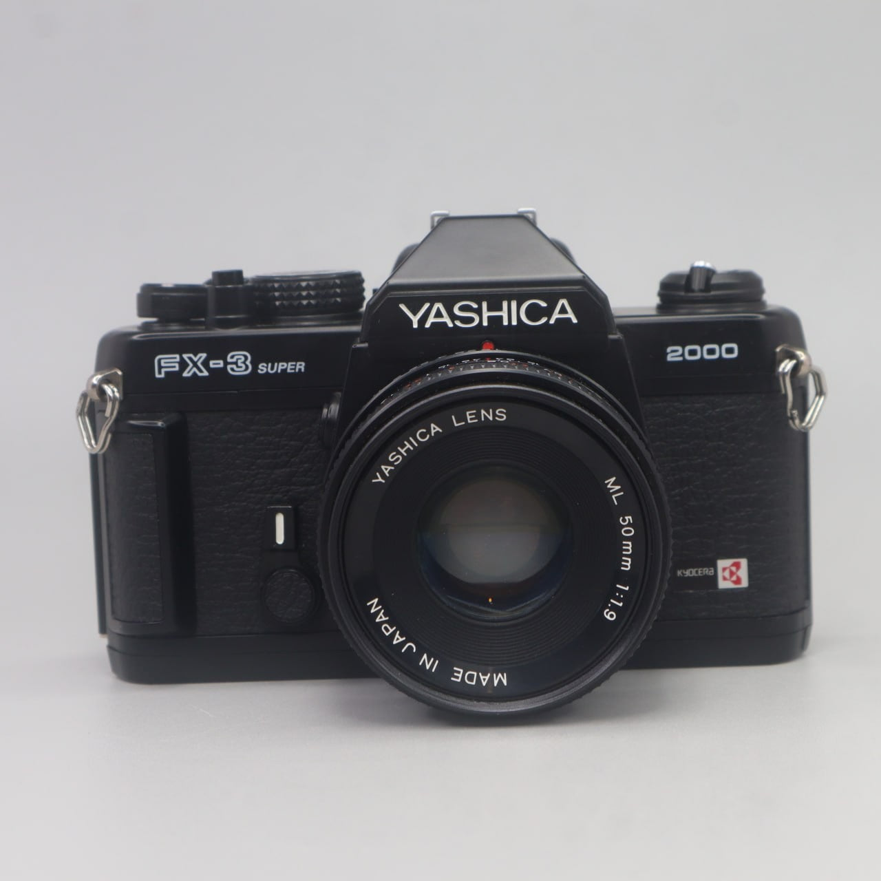 Yashica FX-3 Super 2000 + ML 50mm f/1.9 Reflex Analogica Ricondizionata