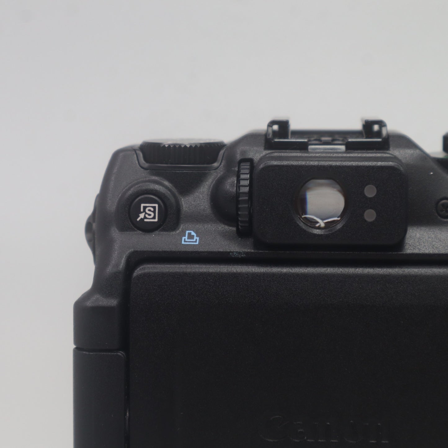 Canon PowerShot G12 10.0MP  Digital Camera 5x Optical Zoom W Charger,